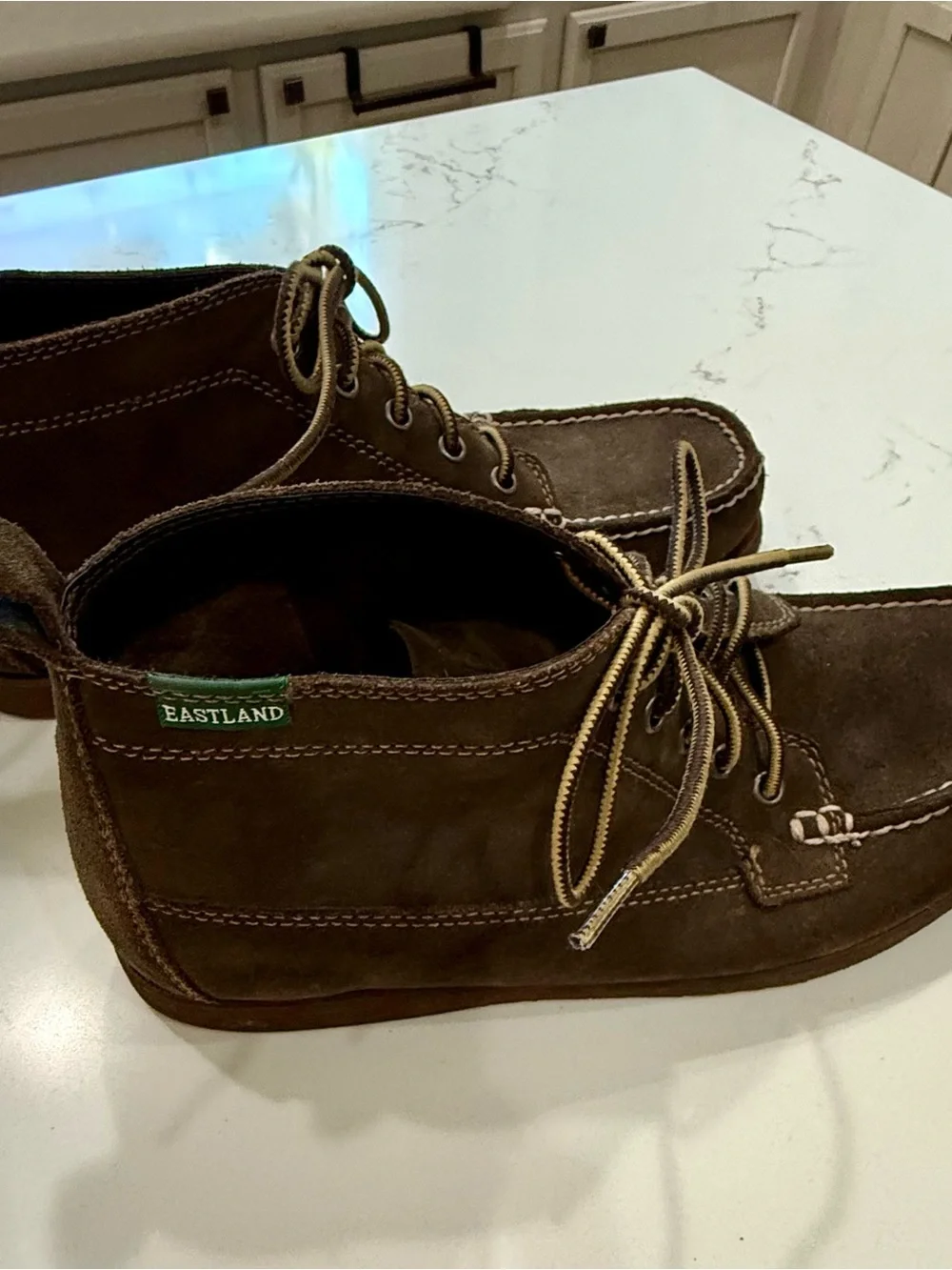 Men’s Eastland Seneca Brown Suede Chukka Boots size 10 NWOT